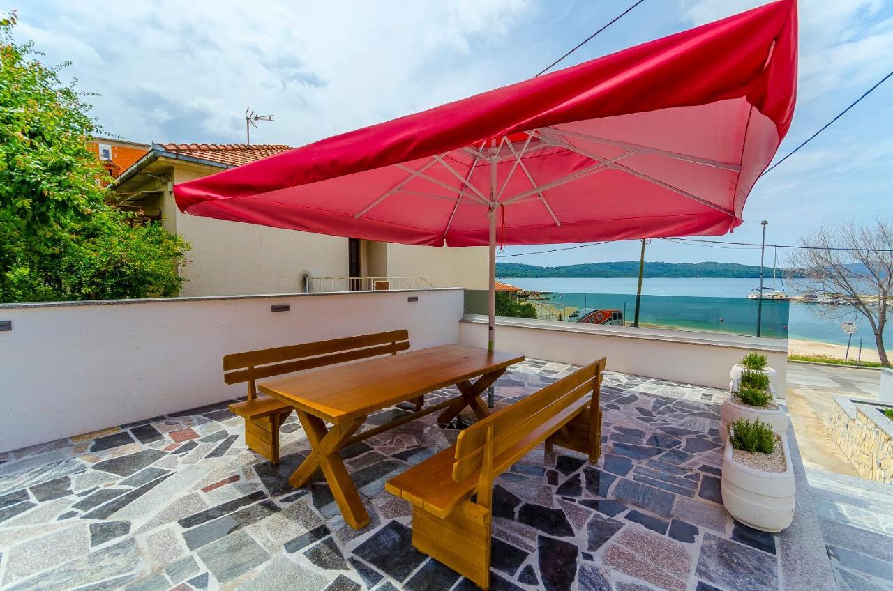 Apartments Karlo Τρογκίρ Εξωτερικό φωτογραφία